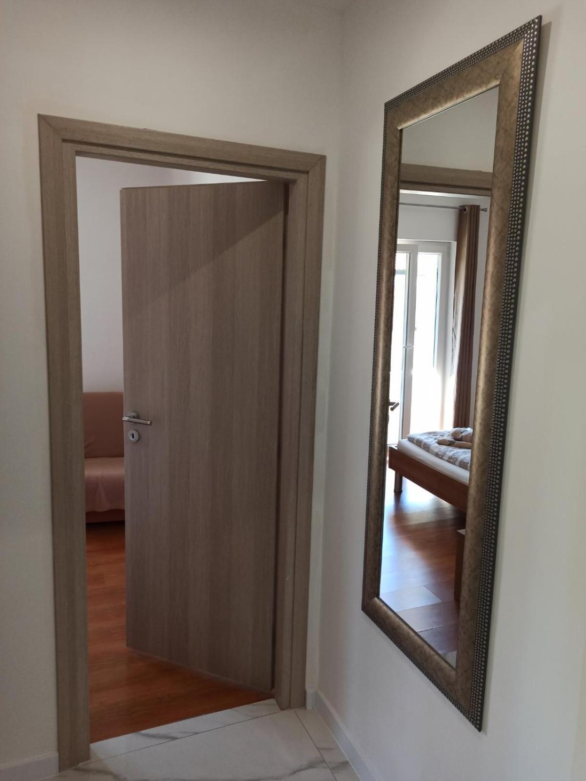 Apartman Laura Jurandvor Extérieur photo