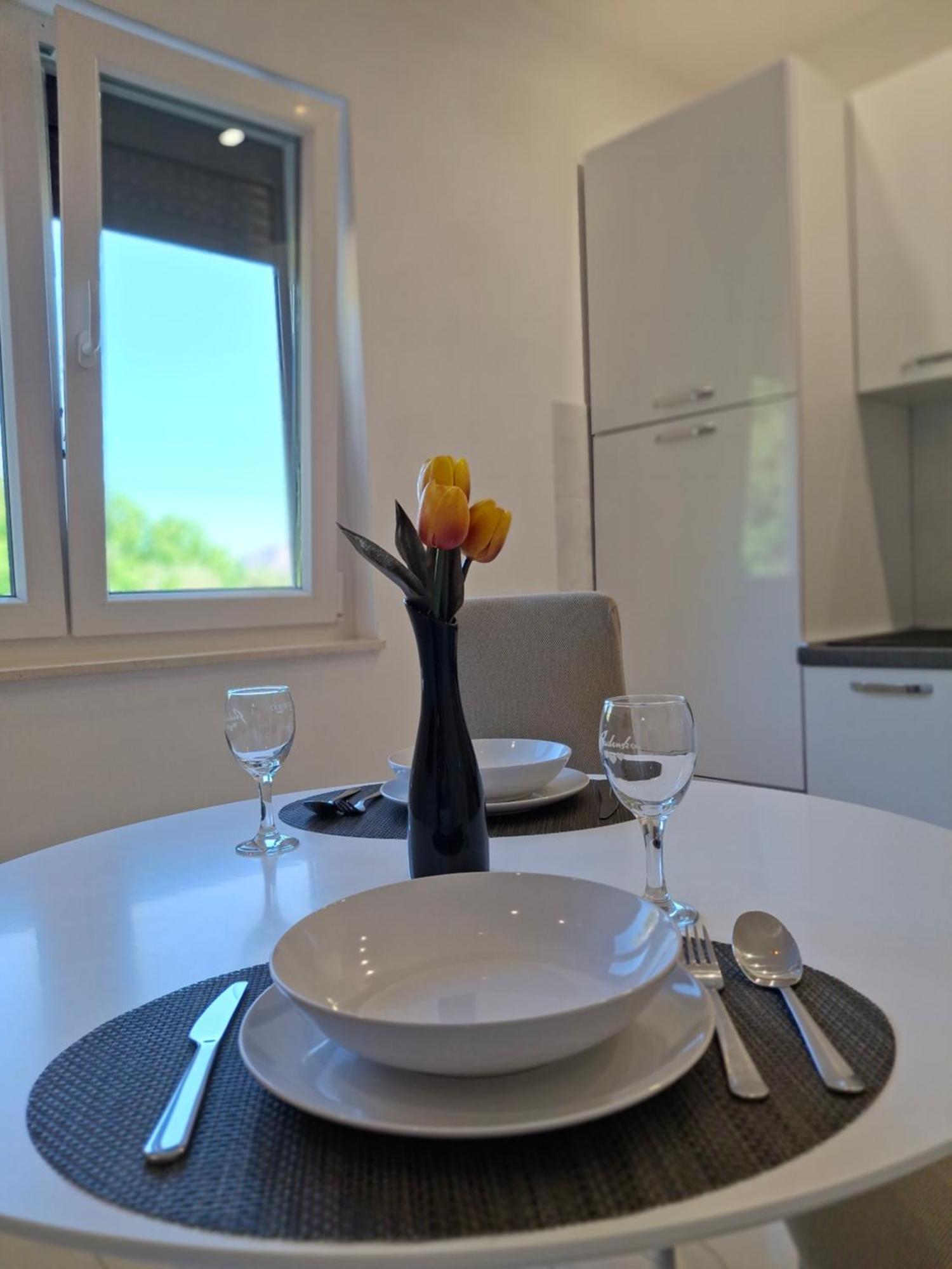 Apartman Laura Jurandvor Extérieur photo